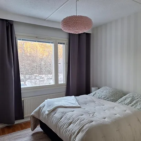 アパート Ihana Kaksio Laehellae Luontoa! タンペレ