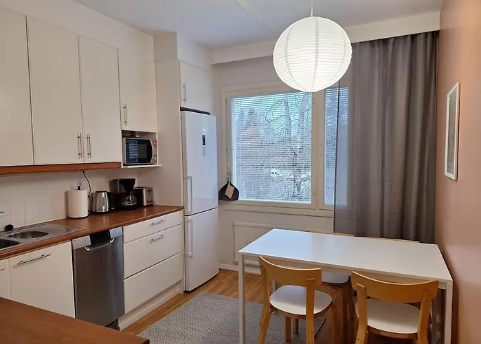 アパート Ihana Kaksio Laehellae Luontoa! タンペレ